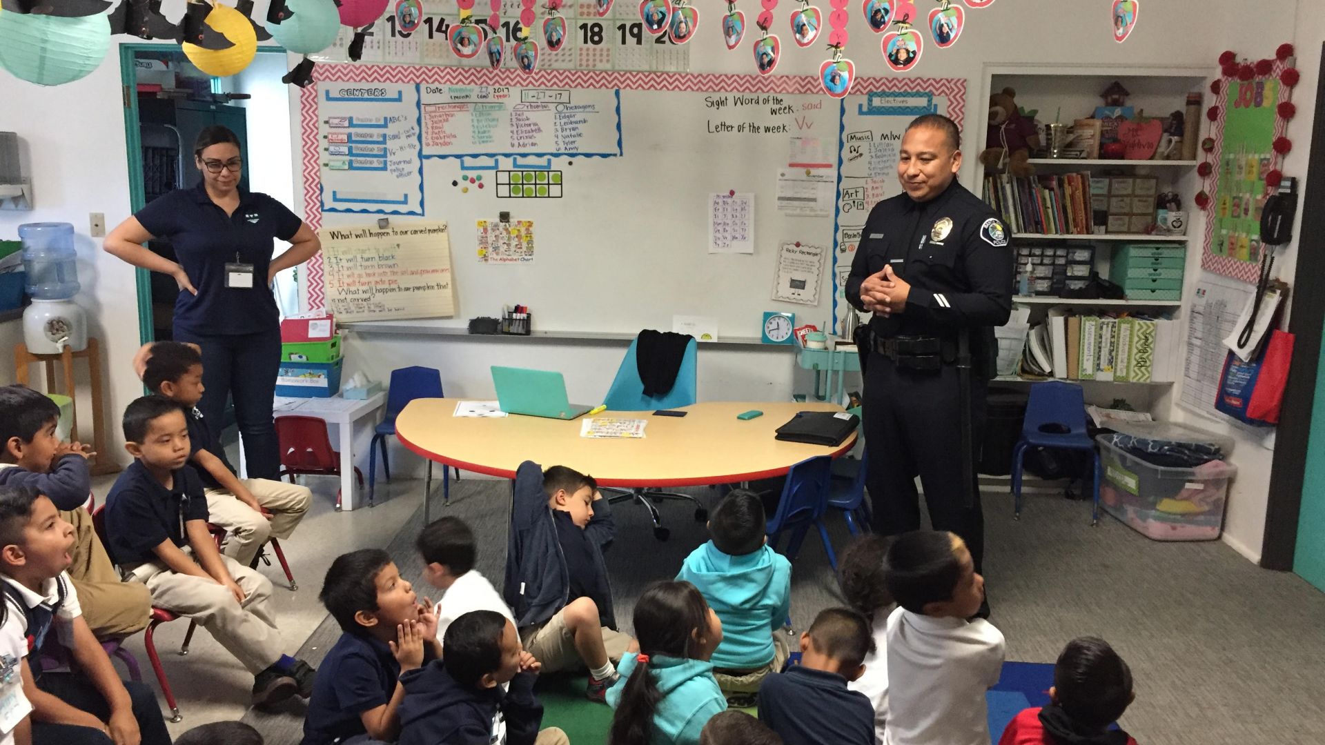Santa Ana Police Officer Visits Scholarship Prep Kindergarteners